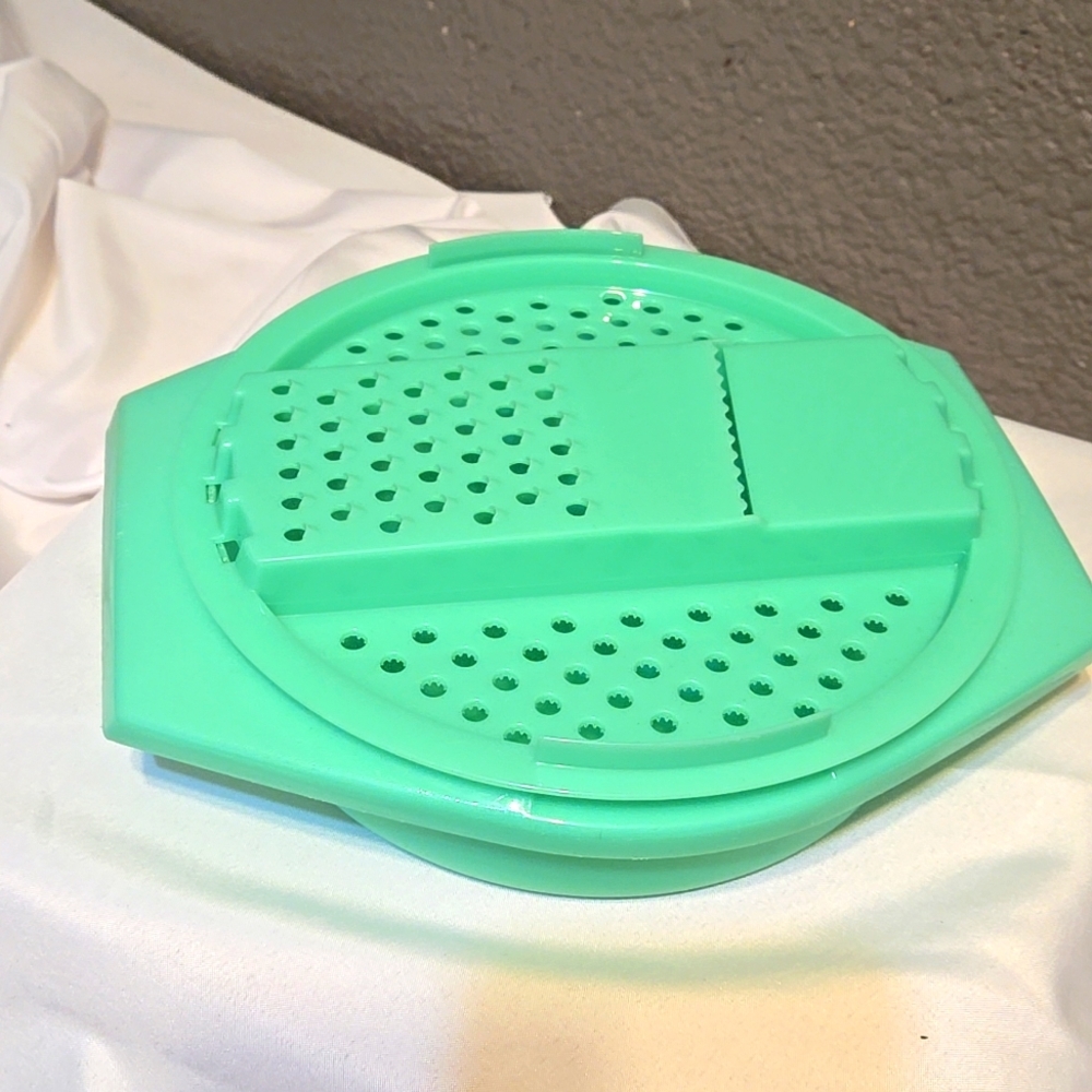 Vintage, Jadeite Tupperware 2pc, Shredder, Grater, Locking Top, Storage, Green